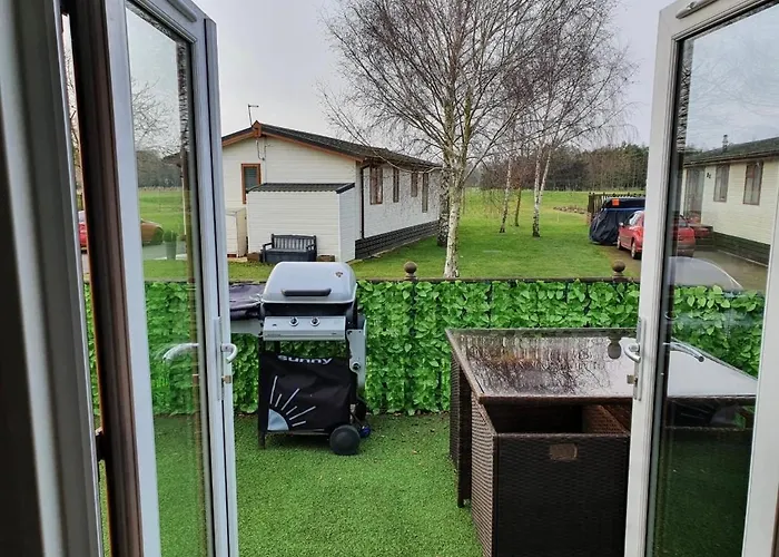 6 Berth Mini Lodge At Tydd St Giles Golf And Country Club
